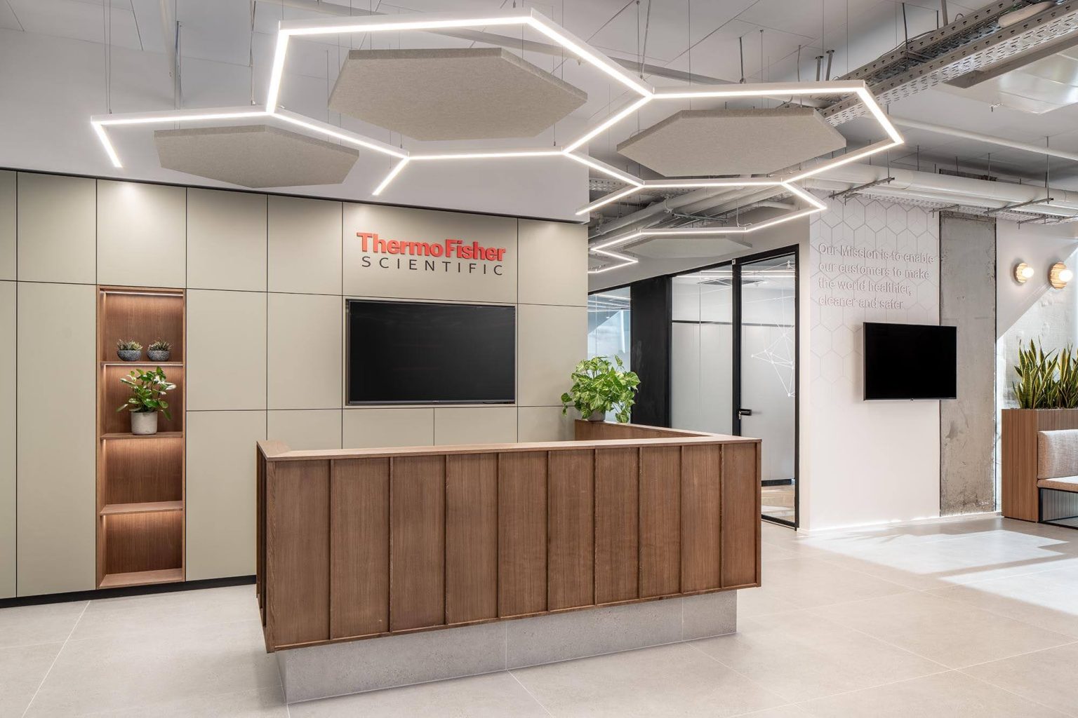 Peled Studios - Thermo Fisher-119-HDR copy